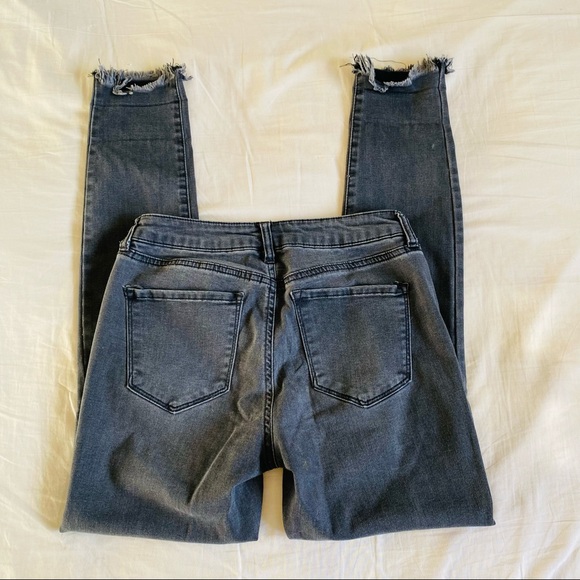 Refuge Skinny Jeans - Picture 3 of 5